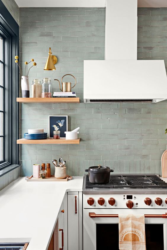 Дизайн плитки на кухне: удивительные идеи и способы их воплощения